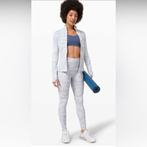 Lululemon Wunder Under High-Rise Tight 28" *Luxtreme size 4
